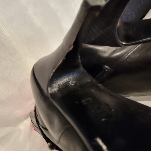 Charles David Ankle Boots - Picture 7 of 9